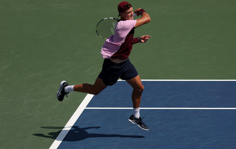 Holger Rune ist stark in das ATP-500-Event von Basel gestartet Holger Rune got off to a strong start in the ATP 500 event in Basel
