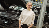 Angelique Kerber beim Besuch des Porsche-Werks in Leipzig