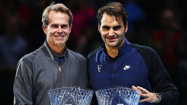 Two with similar play equipment: Stefan Edberg and Björn Borg