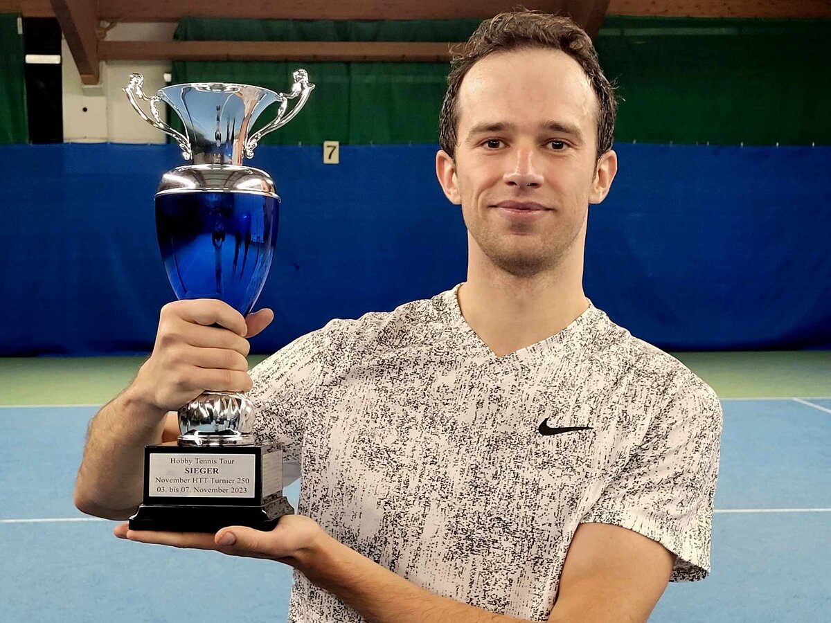 Yefimov zurück in den HTT Siegerlisten ·