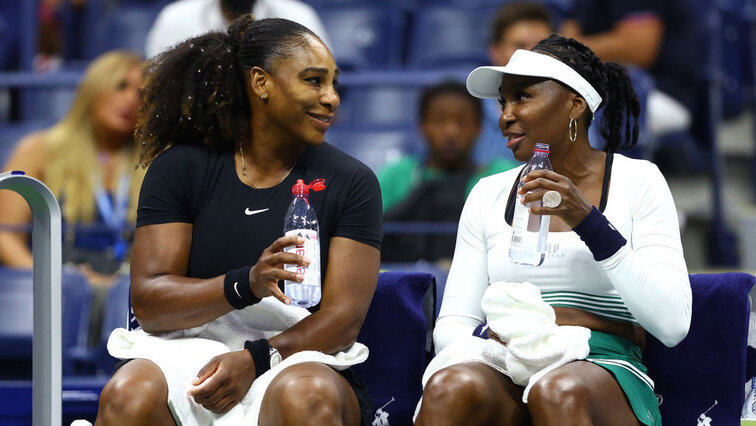 Serena und Venus Williams bei den US Open 2022 Serena und Venus Williams bei den US Open 2022