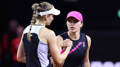 Elena Rybakina und Iga Swiatek vergangenes Jahr in Stuttgart Elena Rybakina und Iga Swiatek vergangenes Jahr in Stuttgart