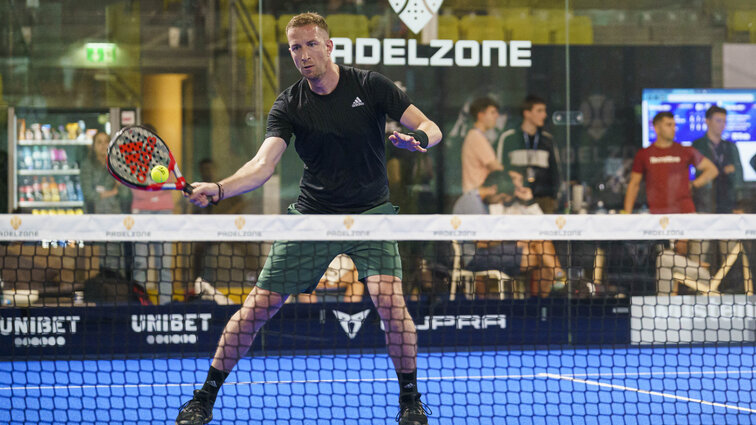 Ex-Fußballstar Marc Janko bei den Vienna Padel Open Ex-soccer star Marc Janko at the Vienna Padel Open