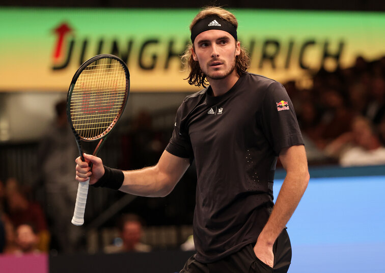 Stefanos Tsitsipas setzte sich in der ersten Wien-Runde gegen Dennis Novak durch