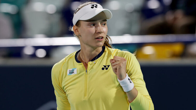 Nach Brisbane konnte Elena Rybakina in Abu Dhabi ihren zweiten Saisontitel einfahren. Nach Brisbane konnte Elena Rybakina in Abu Dhabi ihren zweiten Saisontitel einfahren.