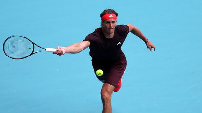 Alexander Zverev steht nach einem Zwei-Satz-Sieg gegen Jordan Thompson im Achtelfinale von Miami