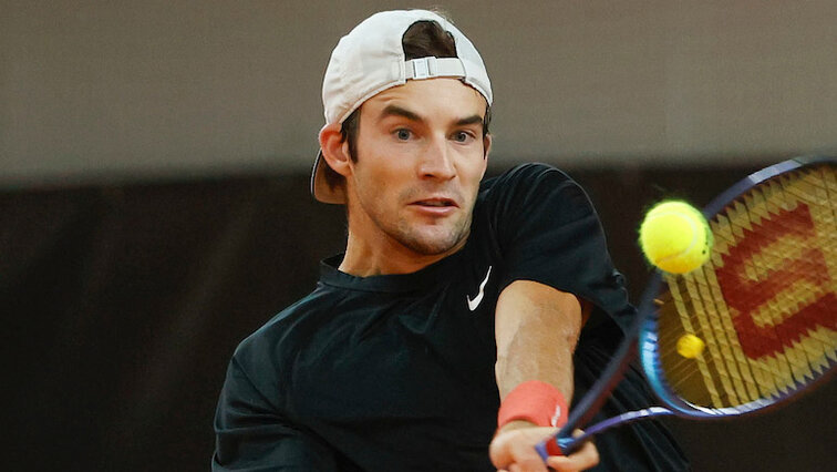 Henry Squire hat sich in Paris für das Hauptfeld qualifiziert Henry Squire hat sich in Paris für das Hauptfeld qualifiziert