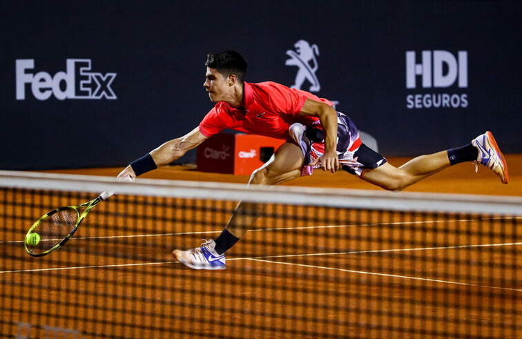 Carlos Alcaraz holte in Barcelona seinen zweiten Titel auf der ATP-Challenger-Tour Carlos Alcaraz won his second title on the ATP Challenger Tour in Barcelona