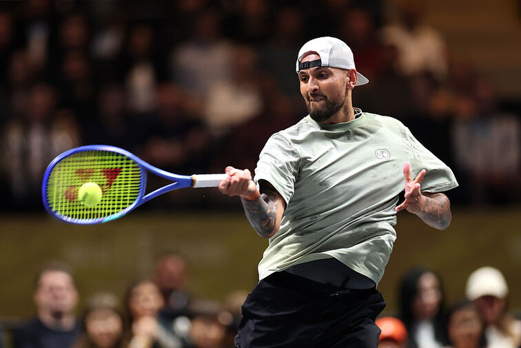 Nick Kyrgios gewann gegen Aryna Sabalenka in zwei Sätzen