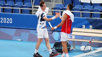 Novak Djokovic und Andy Murray nach einer Trainingseinheit bei den Olympischen Spielen in Tokio