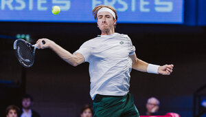 Lukas Neumayer gibt heute seit Debüt im Hauptfeld der Erste Bank Open