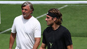 Goran Ivanisevic und Stefanos Tsitsipas 2025 in Wimbledon