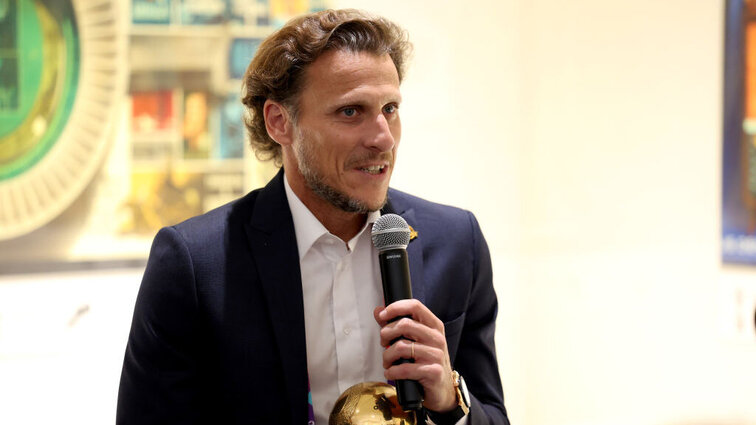 Nach seiner Fußballerkarriere will es Diego Forlan auch auf dem Tennisplatz wissen.