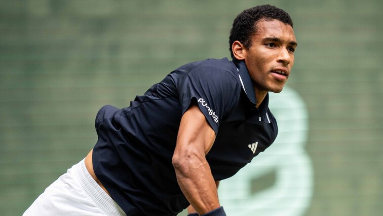 Felix Auger-Aliassime spielt heute in HalleWestfalen um den Einzug ins Halbfinale Felix Auger-Aliassime spielt heute in HalleWestfalen um den Einzug ins Halbfinale