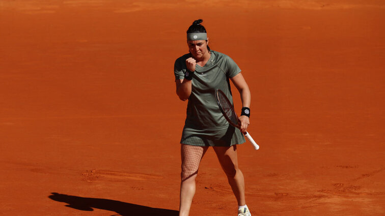 Ons Jabeur geriet gegen Jelena Ostapenko nur selten in Bedrängnis. Ons Jabeur geriet gegen Jelena Ostapenko nur selten in Bedrängnis.