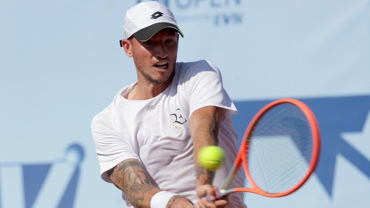 Nach einem wahren Kraftakt gegen Corentin Moutet steht Dennis Novak bei der ATP-Challenger-125-Veranstaltung in Orleans im Endspiel.