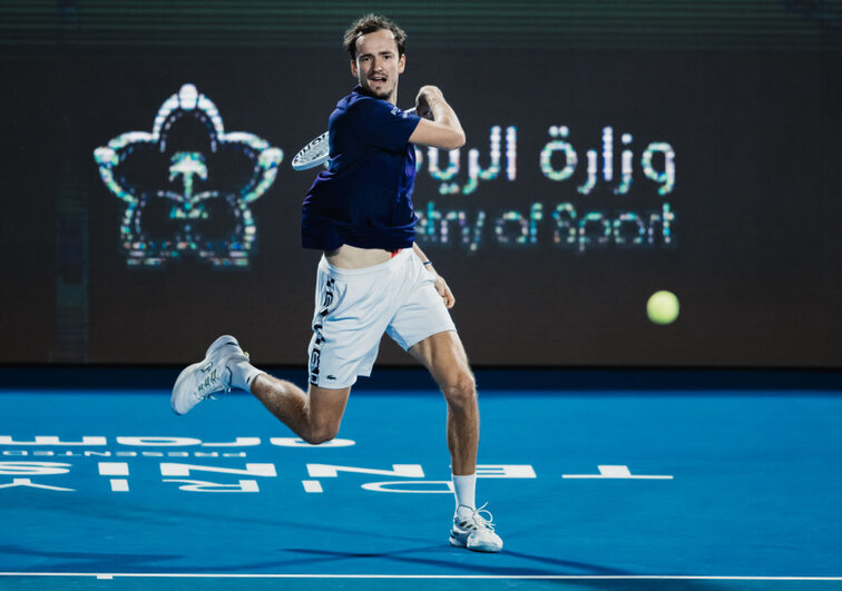 Daniil Medvedev schlug Stan Wawrinka Daniil Medvedev schlug Stan Wawrinka