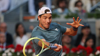 Jan-Lennard Struff unterlag in Metzt nach drei Sätzen Corentin Moutet. Jan-Lennard Struff unterlag in Metzt nach drei Sätzen Corentin Moutet.