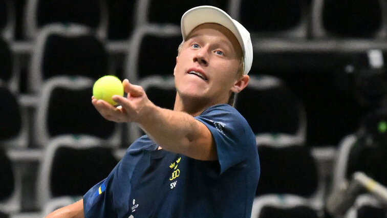 Leo Borg hat nun schon einen Davis-Cup-Einsatz in seiner Bilanz stehen Leo Borg hat nun schon einen Davis-Cup-Einsatz in seiner Bilanz stehen