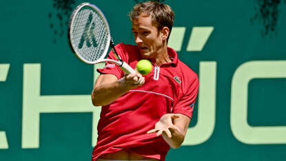 Daniil Medvedev braucht vor Wimbledon noch ein paar Matches auf Rasen Daniil Medvedev braucht vor Wimbledon noch ein paar Matches auf Rasen