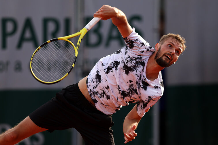 Oscar Otte lieferte sich in der ersten Runde der French Open mit Roberto Carballes Baena einen heißen Tanz Oscar Otte had a hot dance in the first round of the French Open with Roberto Carballes Baena