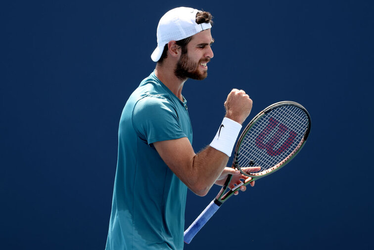 Karen Khachanov schlug Sebastian Korda in zwei Sätzen Karen Khachanov schlug Sebastian Korda in zwei Sätzen