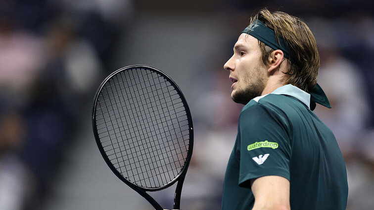 Alexander Bublik hat in diesem Jahr keine sportlich und menschlich einen großen Sprung gemacht. Alexander Bublik hat in diesem Jahr keine sportlich und menschlich einen großen Sprung gemacht.