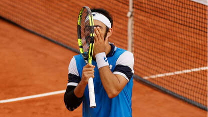 Lorenzo Giustino - tapferer Sieger nach mehr als sechs Stunden Spitzentennis Lorenzo Giustino - tapferer Sieger nach mehr als sechs Stunden Spitzentennis