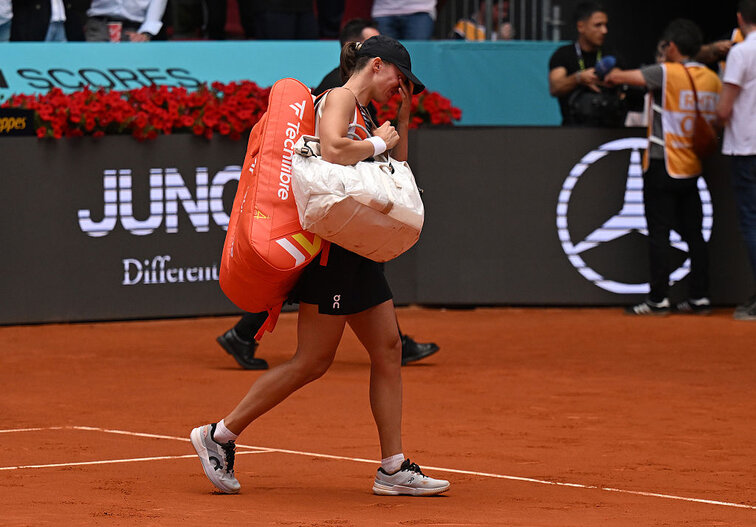 Iga Swiatek musste in Madrid aufgeben
