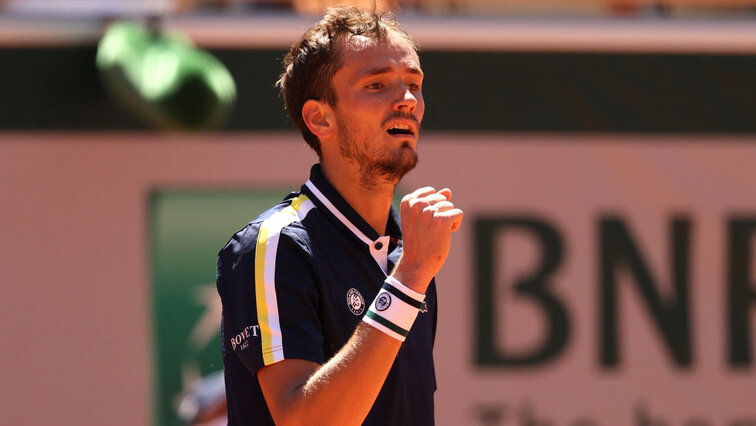 Daniil Medvedev hat erstmals ein Match in Roland Garros gewonnen