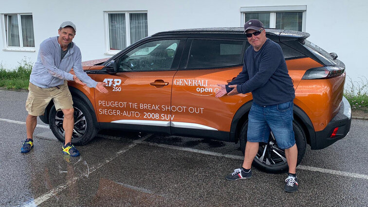 Diesen PEUGEOT 2008 SUV GT Line SUV versuchen Alex Antonitsch und Claus Lippert an den Mann zu bringen Diesen PEUGEOT 2008 SUV GT Line SUV versuchen Alex Antonitsch und Claus Lippert an den Mann zu bringen