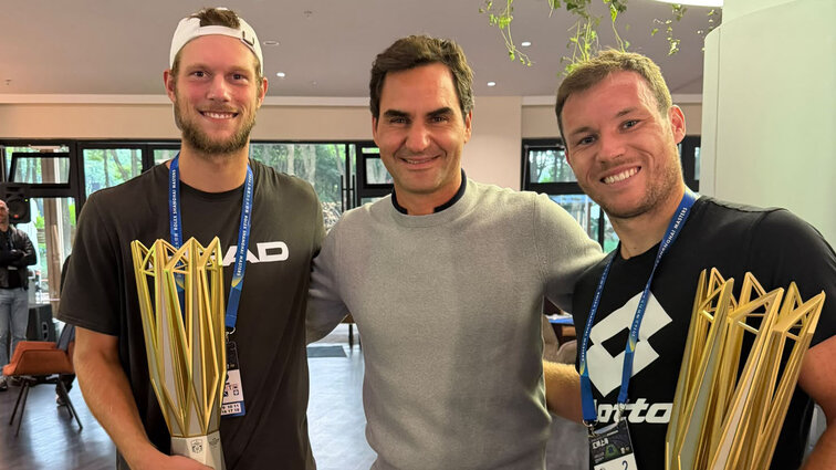 Neil Oberleitner, Roger Federer und Lucas Miedler in der Players Lounge in Shanghai