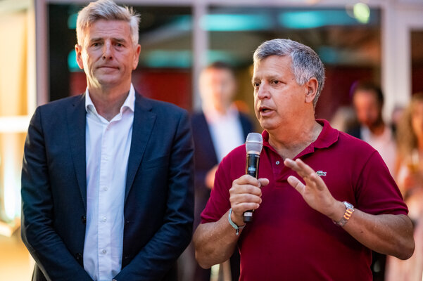 Organizer Herbert Günther and licensor Jorge Salkeld