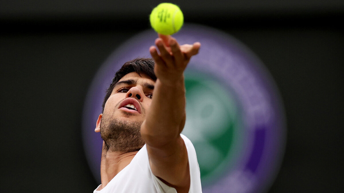 Von-Djokovic-inspiriert-Carlitos-schraubt-an-neuem-Aufschlag