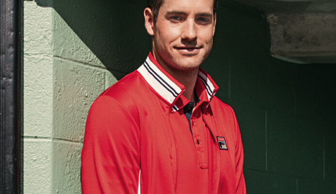 Die FILA Frühjahr-/Sommer-Tennis-Kollektion 2018 jetzt unter www.fila.de shoppen