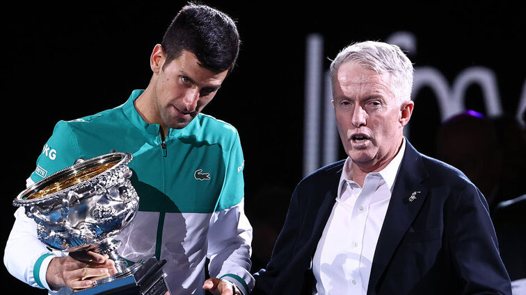 Novak Djokovic und Craig Tiley bei den Australian Open 2023