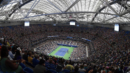 Im Arthur Ashe Stadium sollte jeder Tennisfan mindestens einmal gewesen sein Im Arthur Ashe Stadium sollte jeder Tennisfan mindestens einmal gewesen sein