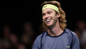 Andrey Rublev wurde für sein Engagement außerhalb des Tenniscourts ausgezeichnet