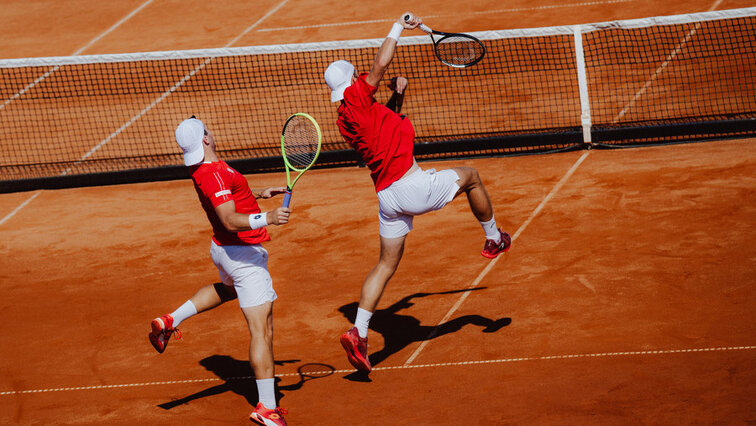 So schön kann Doppel sein: Lucas Miedler und Neil Oberleitner beim Davis Cup in Wien