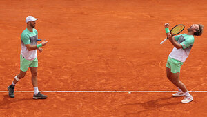 "Hast Du wirklich ein Mietauto bekommen? "Yes!" - Tim Pütz und Kevin Kraiwetz in Monte-Carlo