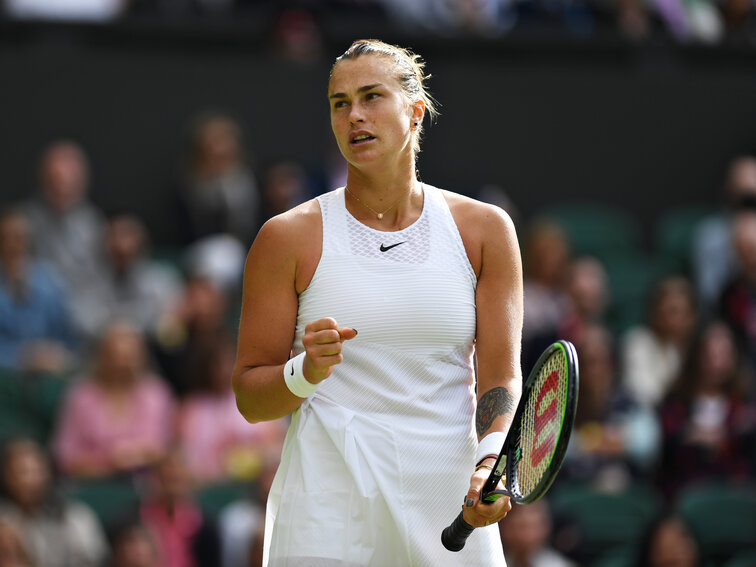 Aryna Sabalenka musste in Runde zwei von Wimbledon hart arbeiten Aryna Sabalenka had to work hard in round two of Wimbledon