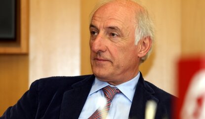 Peter-Michael Reichel