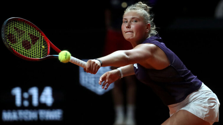Nastasja Schunk has successfully started the qualification tournament for the French Open 2022