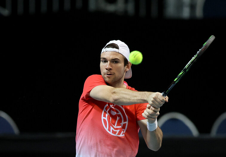 Jurij Rodionov trifft am Freitag im zweiten Einzel des Tages auf die Nummer eins von Uruguay, den Routinier Pablo Cuevas. Jurij Rodionov trifft am Freitag im zweiten Einzel des Tages auf die Nummer eins von Uruguay, den Routinier Pablo Cuevas.