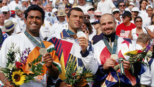 Leander Paes, Sergie Bruguera und Andre Agassi bei den Olympisxhen Spielen 1996 in Atlanta