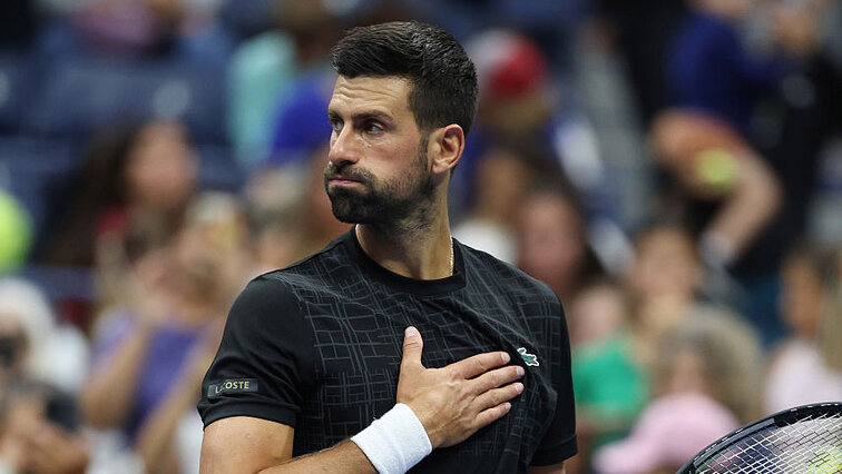 Novak Djokovic darf schon am Sonntagabend ran Novak Djokovic darf schon am Sonntagabend ran