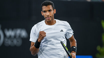Auger-Aliassime gewinnt seinen sechsten Tour-Titel Auger-Aliassime gewinnt seinen sechsten Tour-Titel