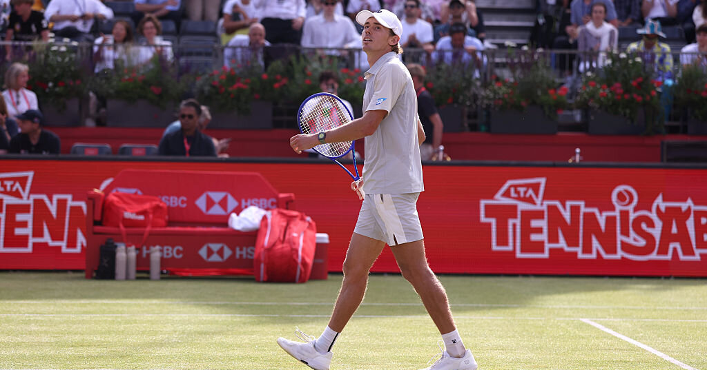 ATP-Queen-s-Club-De-Minaur-mit-Turbo-Schuhen-Fery-wahrt-britische-Hoffnungen