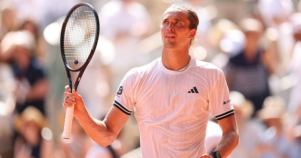 Zverev satisfied: Weather is good, lucky charm Mischka is with him