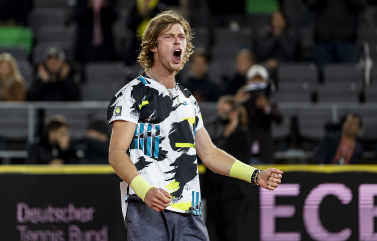 Nach seinem Premiersieg auf ATP-500-Niveau in Hamburg ließ Andrey Rublev in St. Petersburg gleich den nächsten folgen